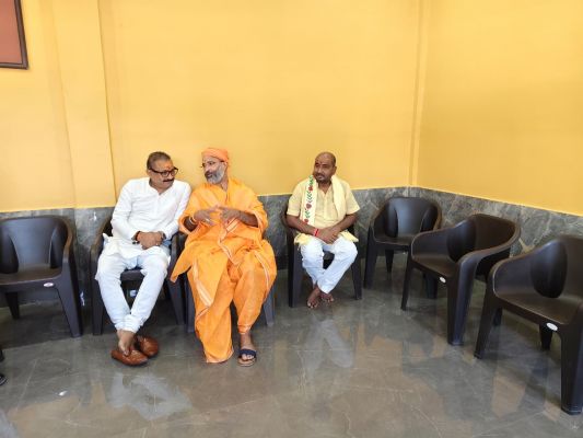 डॉ. अशोक चौधरी मंत्री ग्रामीण कार्य विभाग ( बिहार सरकार) का हनुमंत जन्मोत्सव के शुभ अवसर पर प्राच्यम् विश्वविद्या पीठम् भेटुआ, सीतामढ़ी में शुभागमन